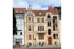 7 Zimmer-Altbau-Wohnung in wunderschönem Denkmalobjekt zu vermieten!