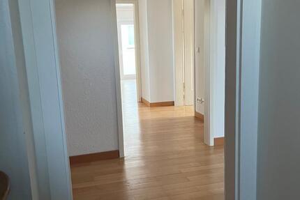 Gemütliche 3 Zimmer-Wohnung am Killesberg mit Balkon - Befristet! zimmer