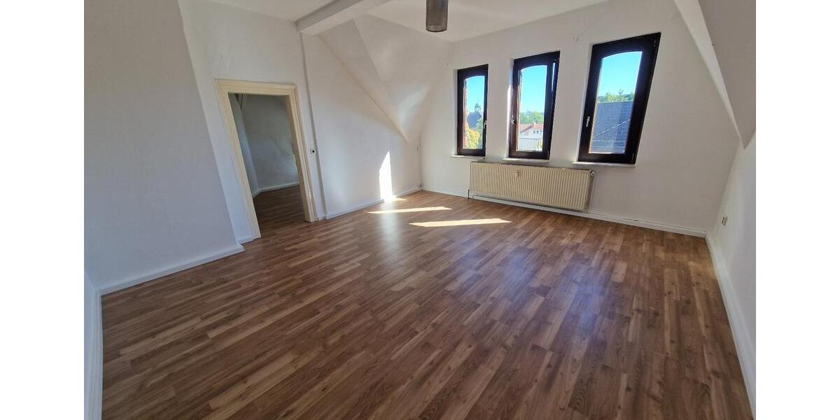 Dachgeschoßwohnung Bad Hersfeld - 5 Zimmer, 116 m&sup2;, 889&euro; | Angebot:25745440