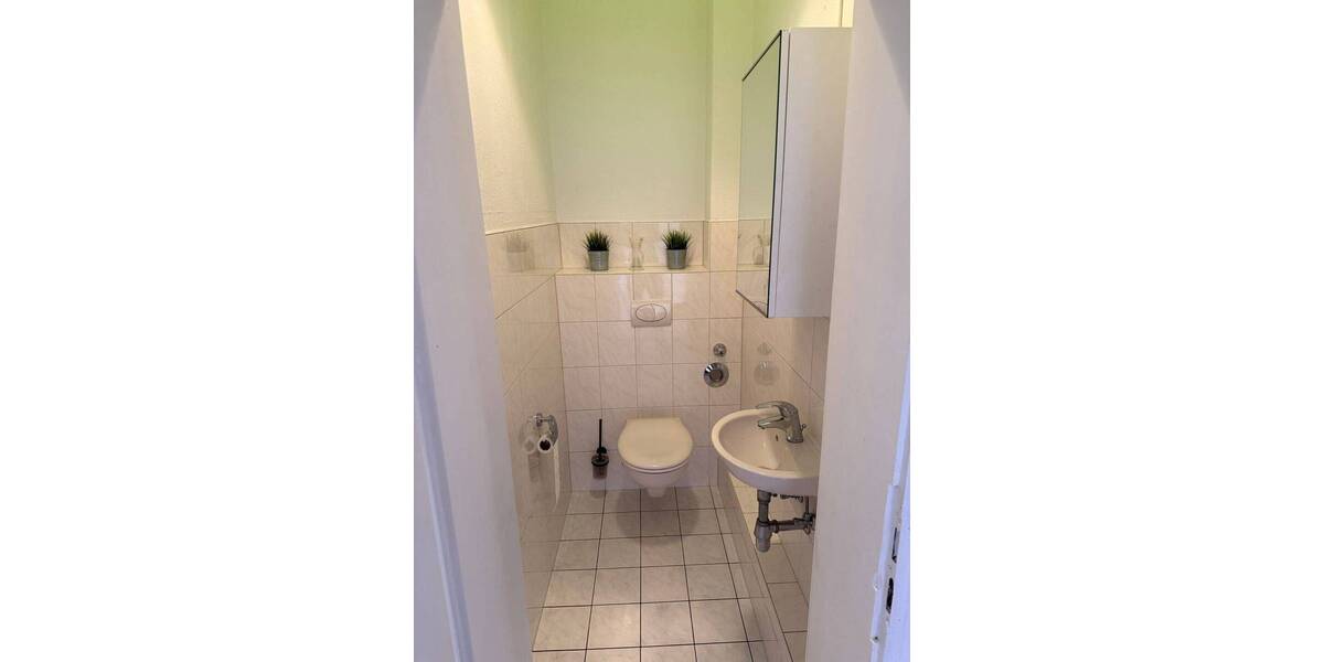 Zimmer Braunschweig Östliches Ringgebiet - 8 Zimmer, 235 m&sup2;, 1.950&euro; | Angebot:26220436