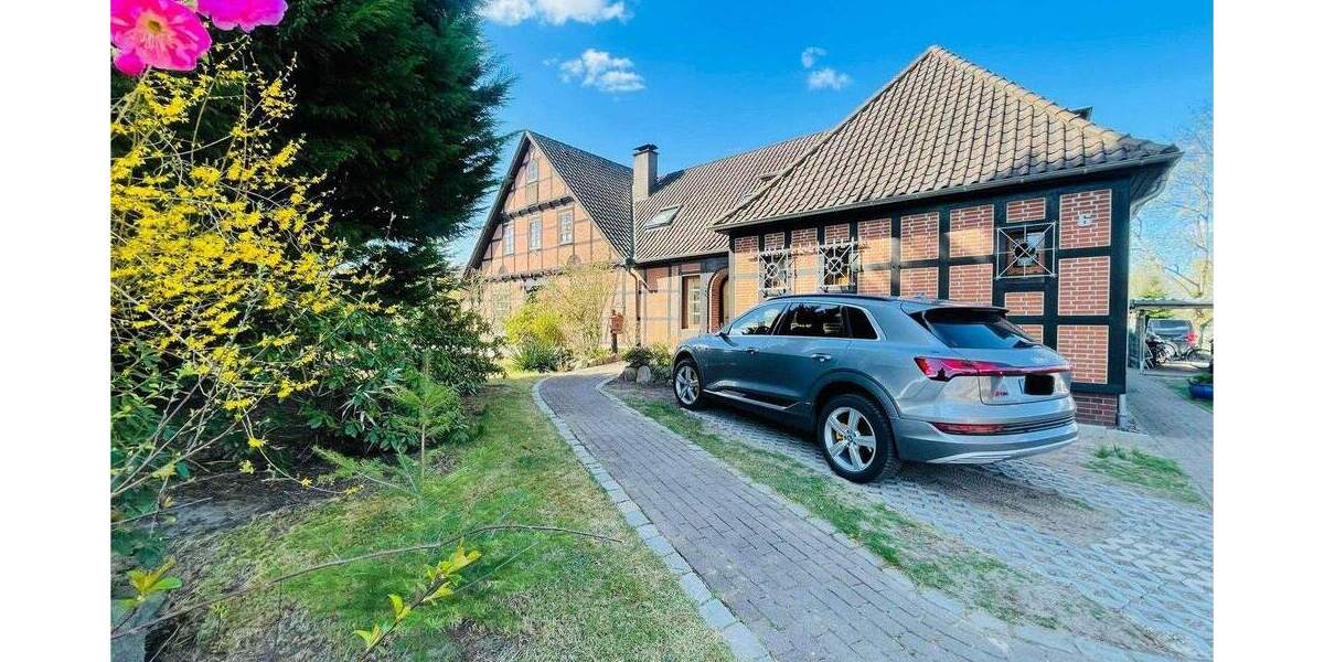 Etagenwohnung Nienburg Holtorf - 5 Zimmer, 142 m&sup2;, 1.190&euro; | Angebot:25820395