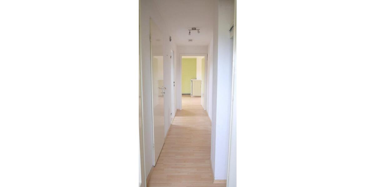 Dachgeschoßwohnung Niestetal - 2 Zimmer, 39 m&sup2;, 400&euro; | Angebot:26413102
