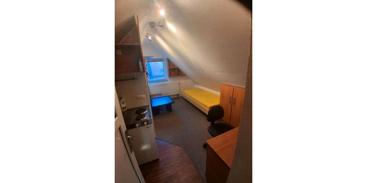 Dachgeschoßwohnung Markersdorf - 1 Zimmer, 25 m&sup2;, 320&euro; | Angebot:26602732