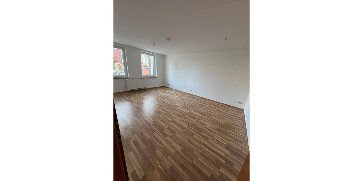 Erdgeschoßwohnung Droyßig - 2 Zimmer, 60 m&sup2;, 368&euro; | Angebot:26001817