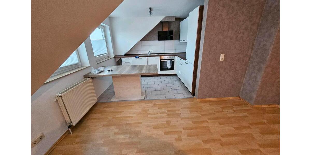 Dachgeschoßwohnung Ilsede Adenstedt - 3 Zimmer, 74 m&sup2;, 850&euro; | Angebot:24755658