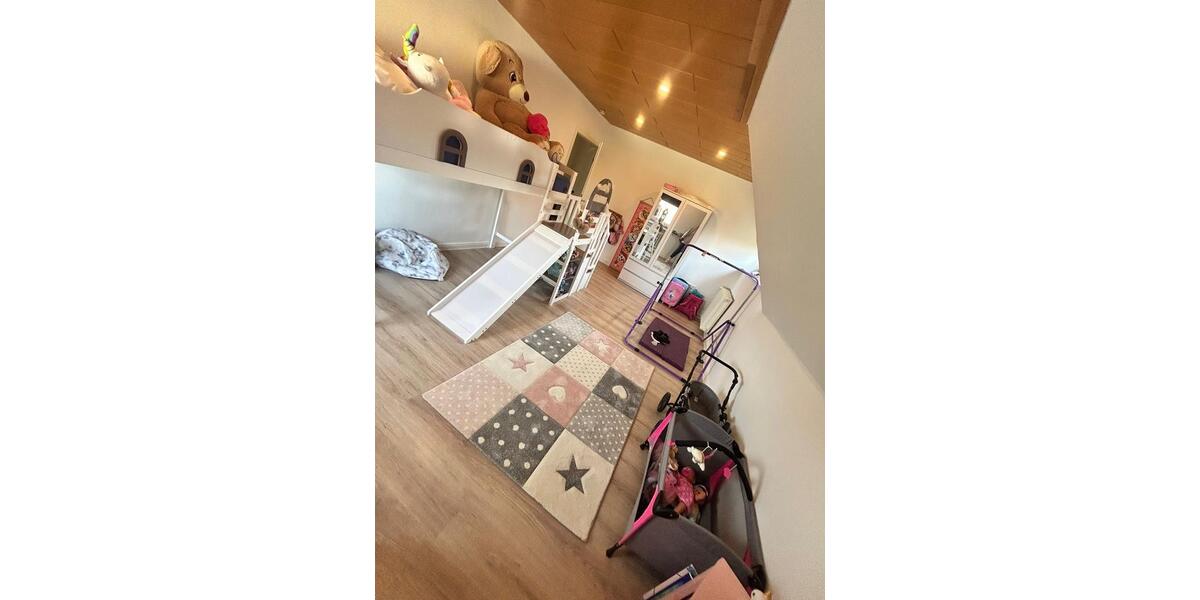 Dachgeschoßwohnung Stadthagen - 4 Zimmer, 95 m&sup2;, 850&euro; | Angebot:26586270