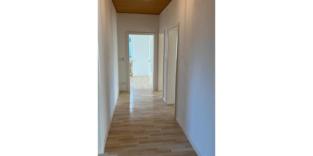 Einfamilienhaus Schwandorf - 3 Zimmer, 90 m&sup2;, 850&euro; | Angebot:24855306