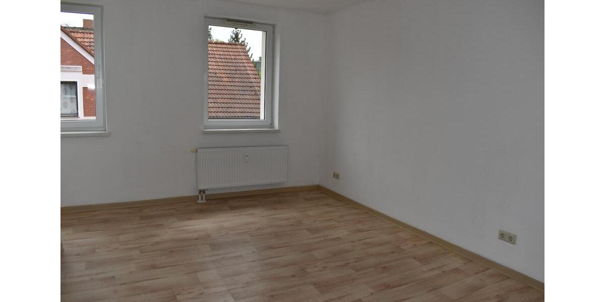 Etagenwohnung Staßfurt - 3 Zimmer, 62 m&sup2;, 382&euro; | Angebot:25321034