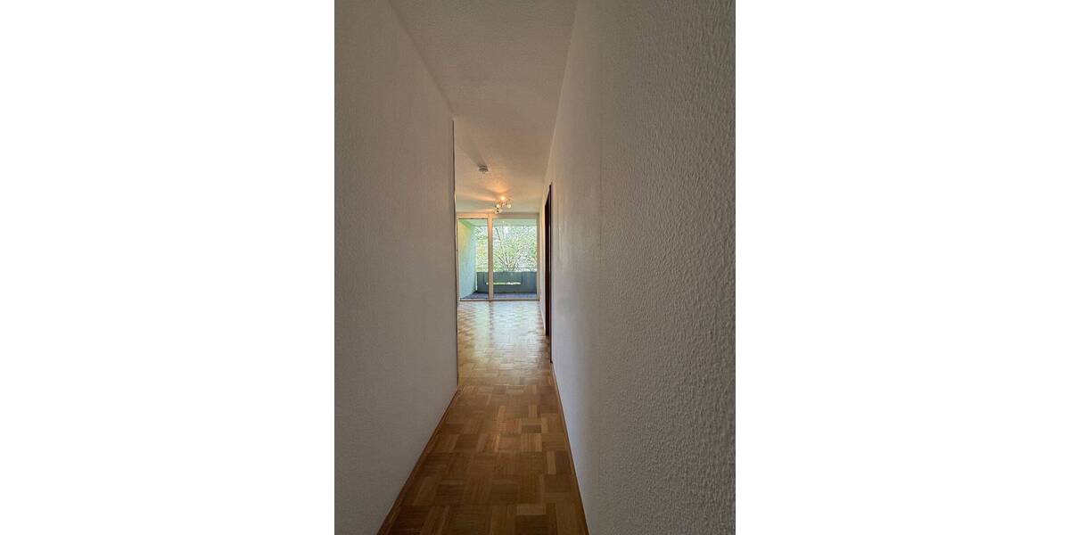 Etagenwohnung Gerbrunn - 3 Zimmer, 87 m&sup2;, 1.044&euro; | Angebot:26410346