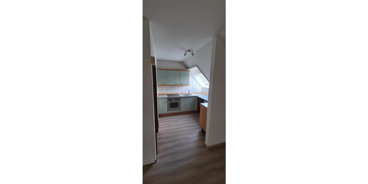 Dachgeschoßwohnung Freudenberg - 3 Zimmer, 75 m&sup2;, 700&euro; | Angebot:25105123