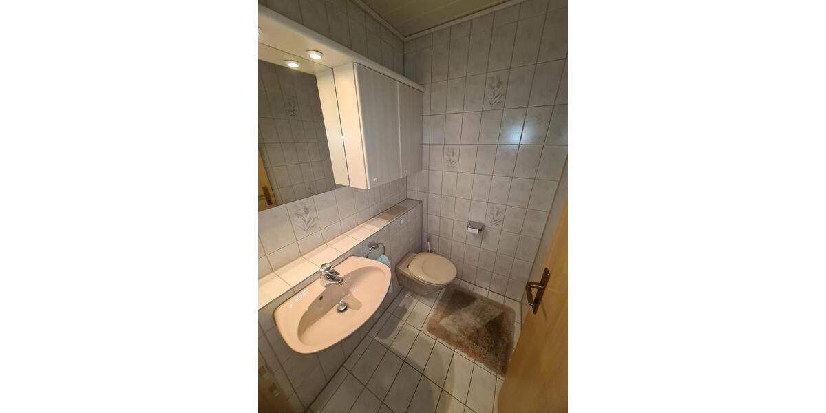 Etagenwohnung Frickenhausen - 4 Zimmer, 90 m&sup2;, 1.510&euro; | Angebot:24981180