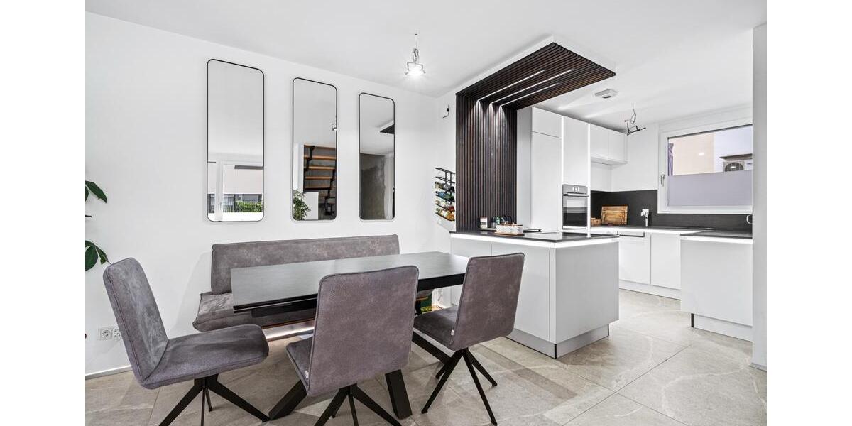 Reihenhaus Tettnang - 5 Zimmer, 127 m&sup2;, 2.100&euro; | Angebot:24631979