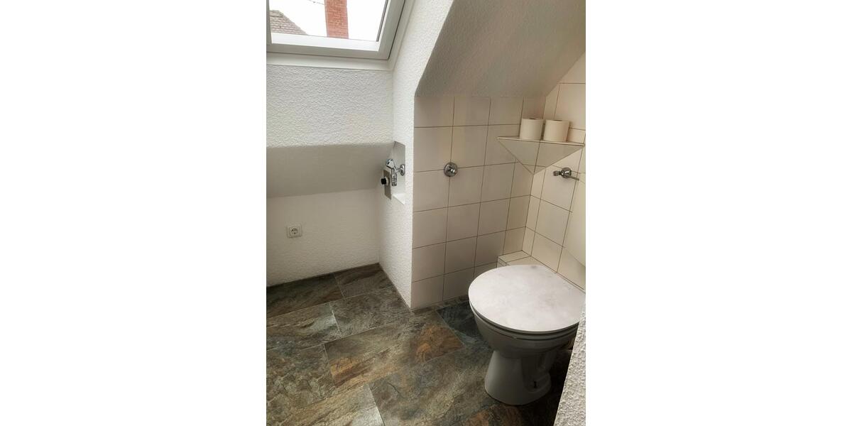 Dachgeschoßwohnung Augsburg Oberhausen - 2 Zimmer, 60 m&sup2;, 710&euro; | Angebot:26363013
