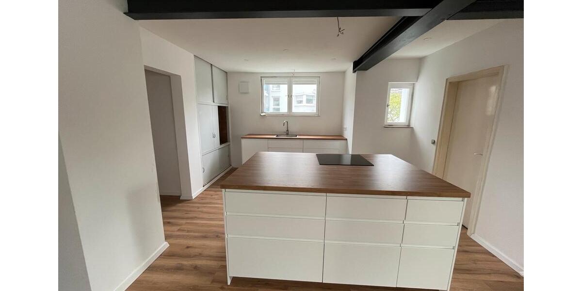 Einfamilienhaus Esslingen am Neckar Brühl - 5 Zimmer, 140 m&sup2;, 1.980&euro; | Angebot:26537724