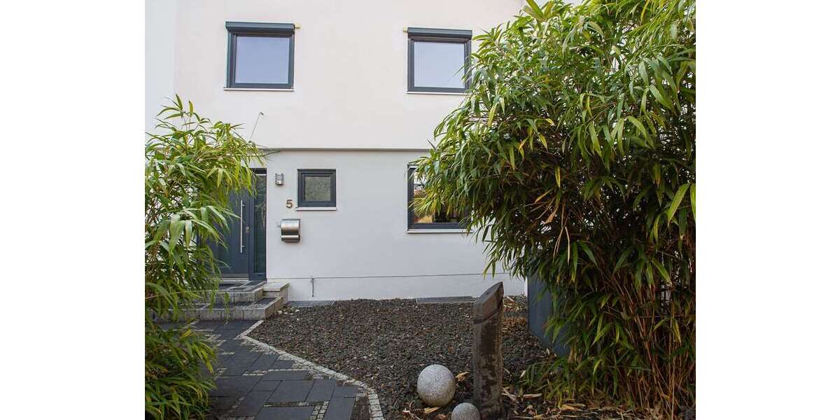 Einfamilienhaus Ismaning - 4 Zimmer, 122 m&sup2;, 2.700&euro; | Angebot:25599811