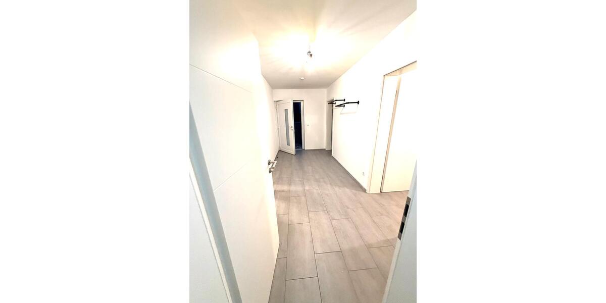 Erdgeschoßwohnung Pforzheim Dillweißenstein - 3.5 Zimmer, 80 m&sup2;, 1.500&euro; | Angebot:23957860
