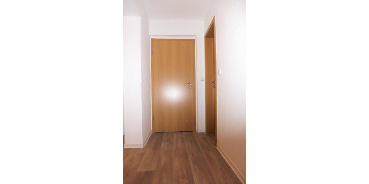 Etagenwohnung Sondershausen - 3 Zimmer, 82 m&sup2;, 396&euro; | Angebot:26283623