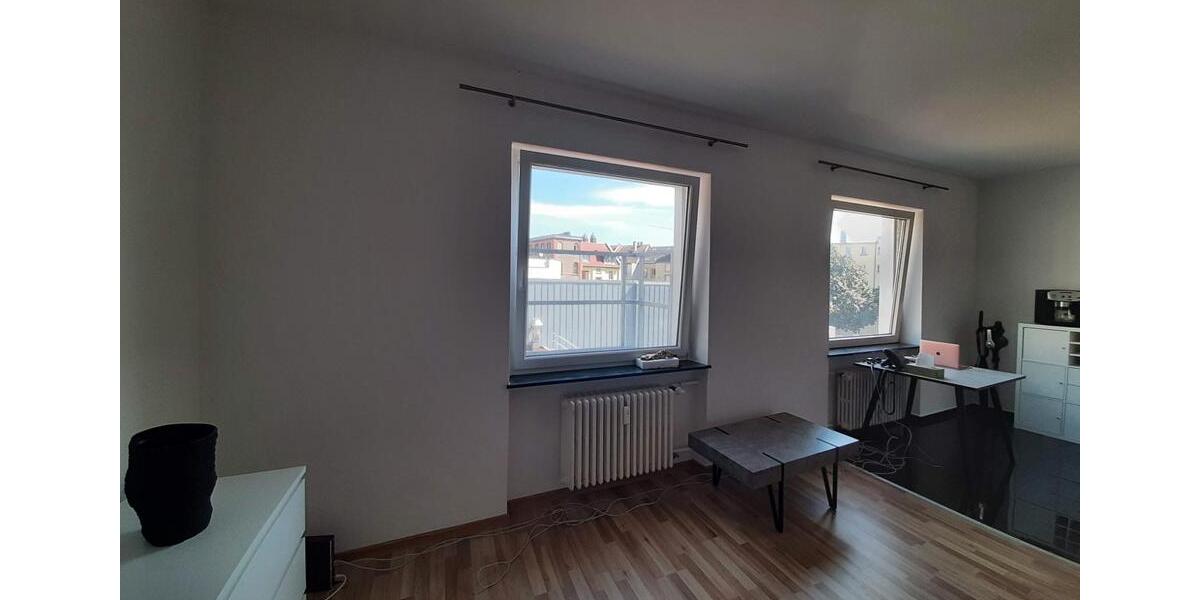 Etagenwohnung Saarbrücken - 1 Zimmer, 35 m&sup2;, 550&euro; | Angebot:26458387
