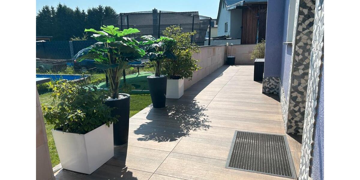 Etagenwohnung Hennef (Sieg) - 1 Zimmer, 150 m&sup2;, 500&euro; | Angebot:26626176