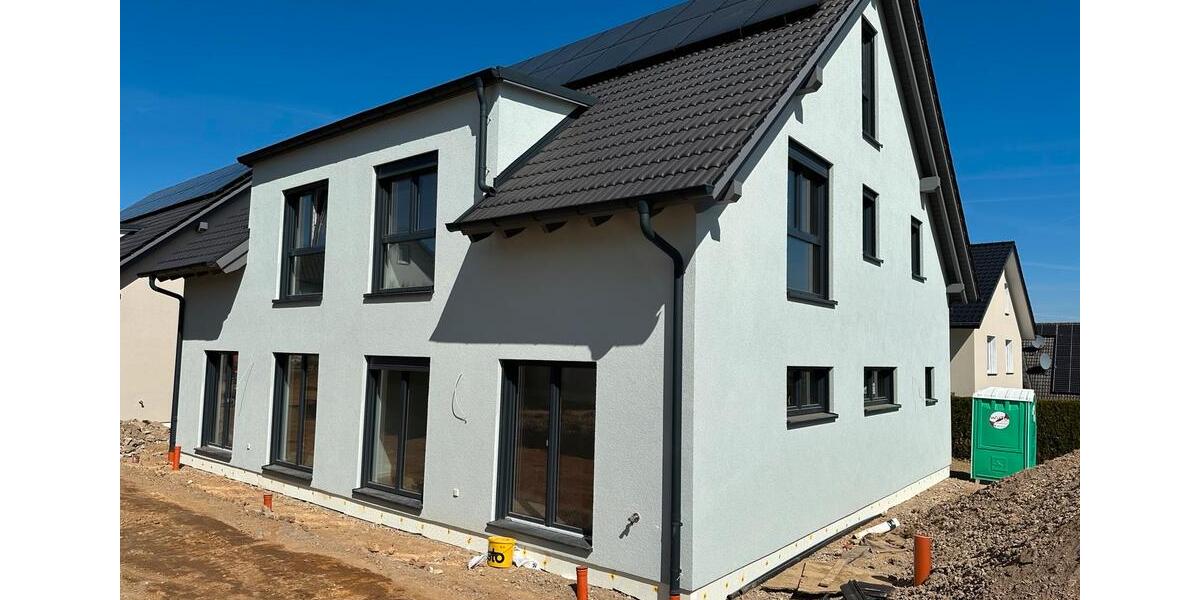 Etagenwohnung Herford - 5 Zimmer, 150 m&sup2;, 1.695&euro; | Angebot:26284333