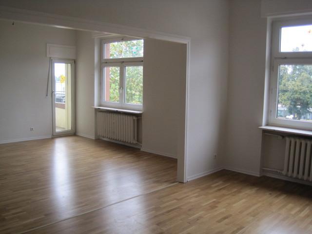 Etagenwohnung Bruchsal - 5 Zimmer, 140 m&sup2;, 1.233&euro; | Angebot:25881292