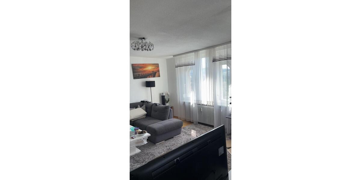 Dachgeschoßwohnung Weil am Rhein - 3 Zimmer, 93 m&sup2;, 1.200&euro; | Angebot:26528231