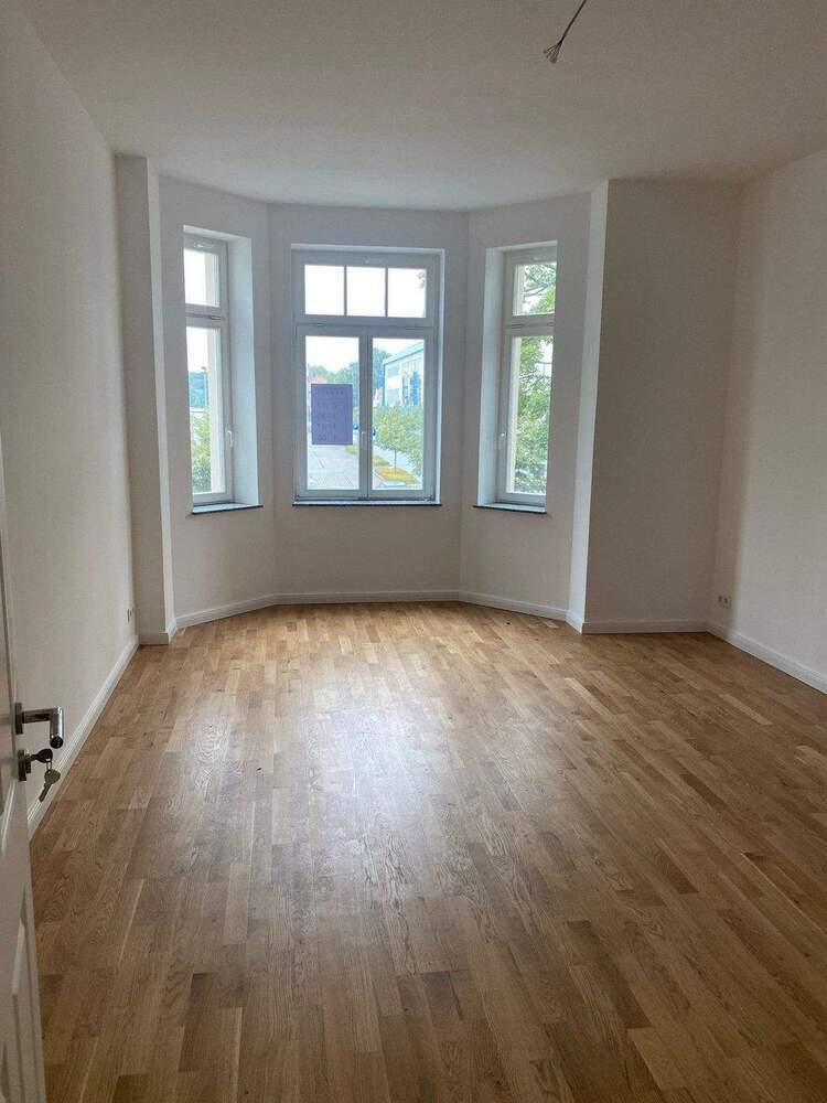 * EBK* Heinrich-Schütz-Str. 14*