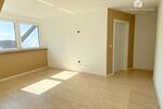 Dachgeschoßwohnung Fünfstetten - 5.5 Zimmer, 186 m&sup2;, 1.250&euro; | Angebot:22354812