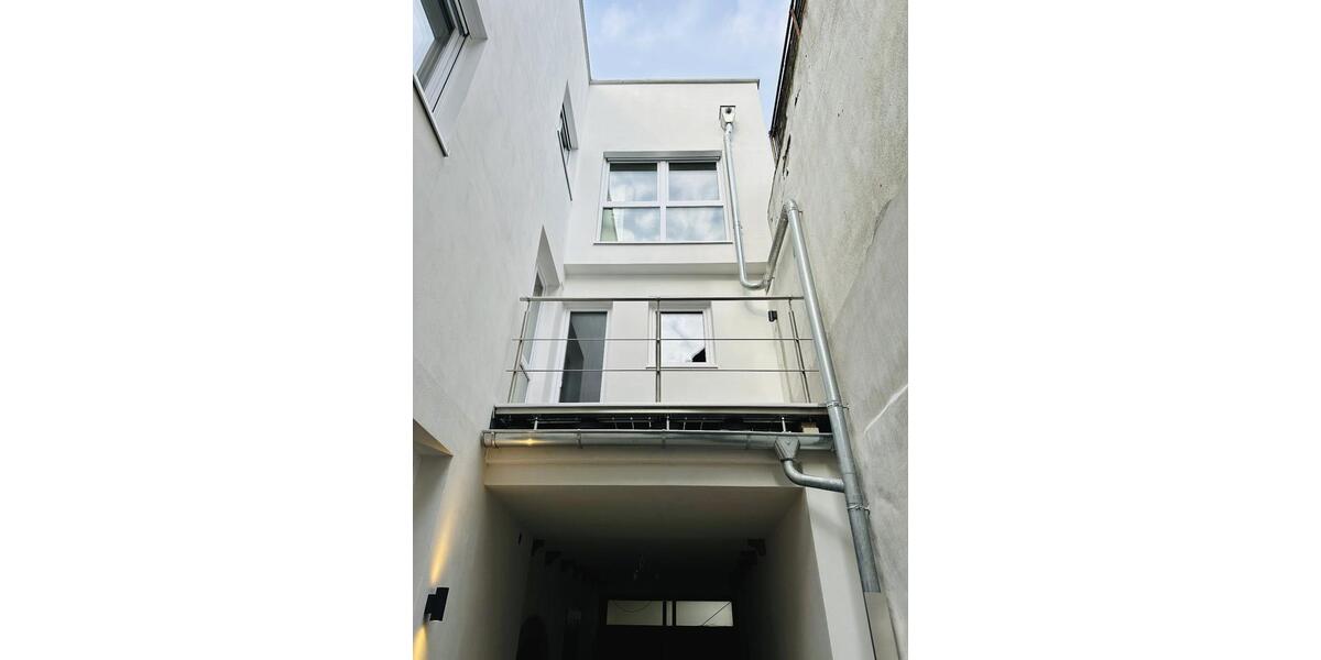 Wohnen auf Zeit Neustadt an der Weinstraße - 7 Zimmer, 20 m&sup2;, 600&euro; | Angebot:26546369
