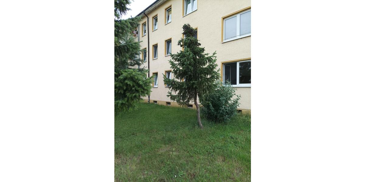 Erdgeschoßwohnung Staßfurt - 2.5 Zimmer, 53 m&sup2;, 330&euro; | Angebot:23661212