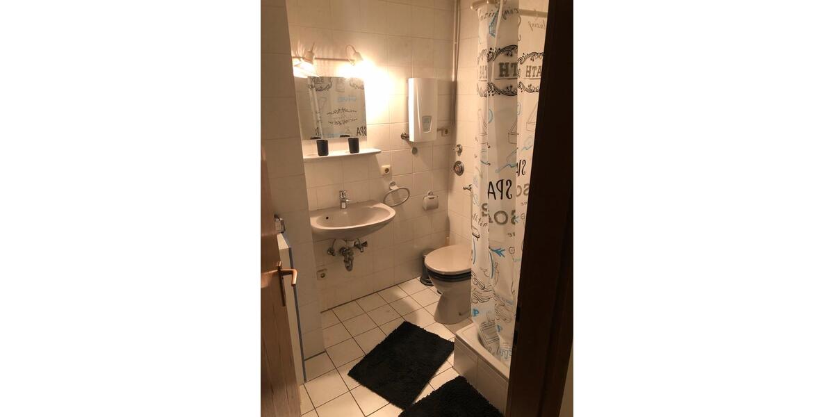 Wohnen auf Zeit Neunkirchen am Brand - 1 Zimmer, 35 m&sup2;, 35&euro; | Angebot:26000961
