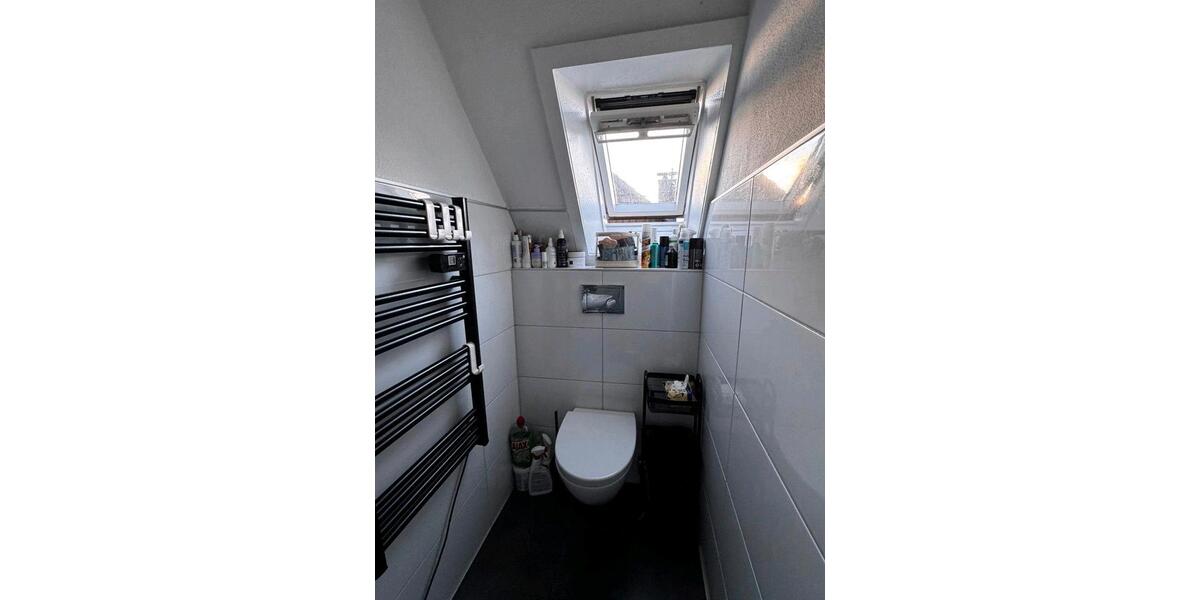 Eingerichtet 3-Zimmer-Wohnung mit 74 qm in einem 3-Familienhaus ; 3 zimmer