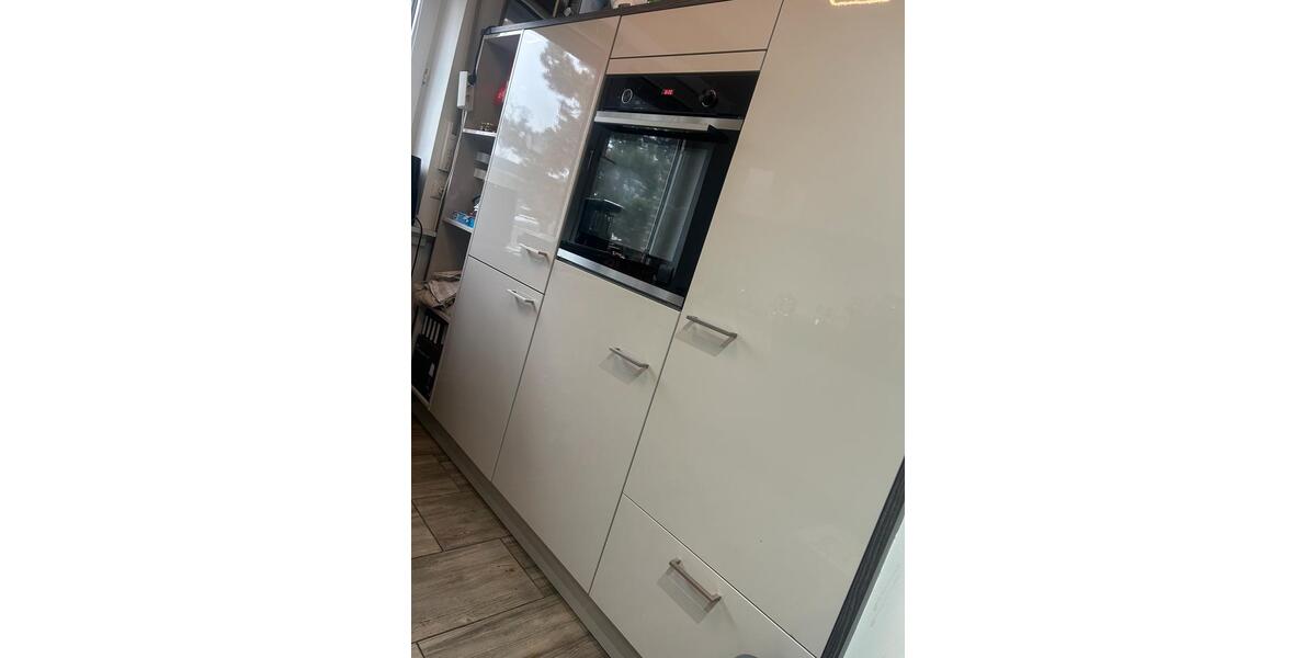 Dachgeschoßwohnung Erftstadt - 3 Zimmer, 80 m&sup2;, 860&euro; | Angebot:24659960