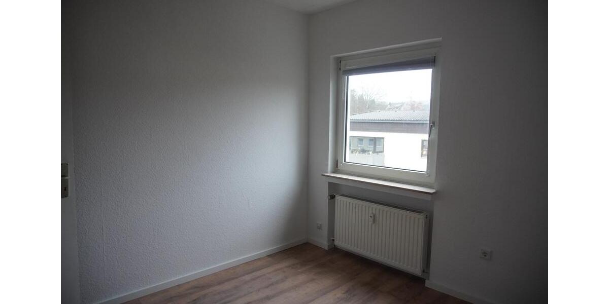 Dachgeschoßwohnung Bad Honnef - 3 Zimmer, 82 m&sup2;, 900&euro; | Angebot:24478584