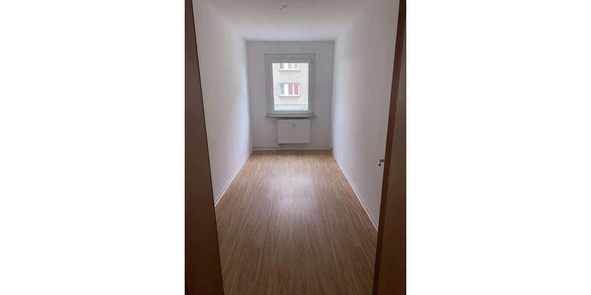 Etagenwohnung Arzberg - 3 Zimmer, 58 m&sup2;, 300&euro; | Angebot:25701629