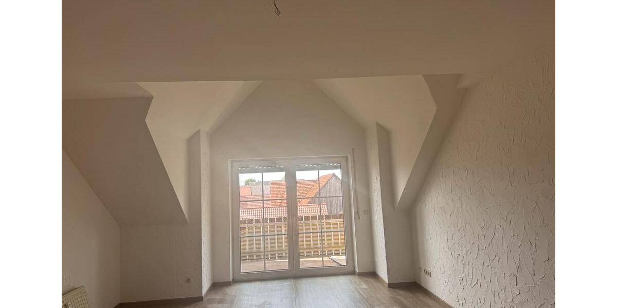 Dachgeschoßwohnung Königsmoos - 3 Zimmer, 70 m&sup2;, 1.035&euro; | Angebot:26619019