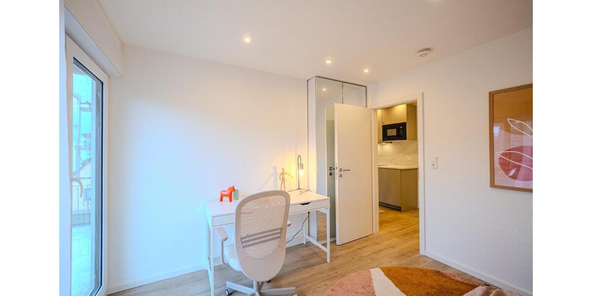 Neugründung 2er-WG *Erstbezug nach Sanierung | Balkon | möbliert* 2 zimmer