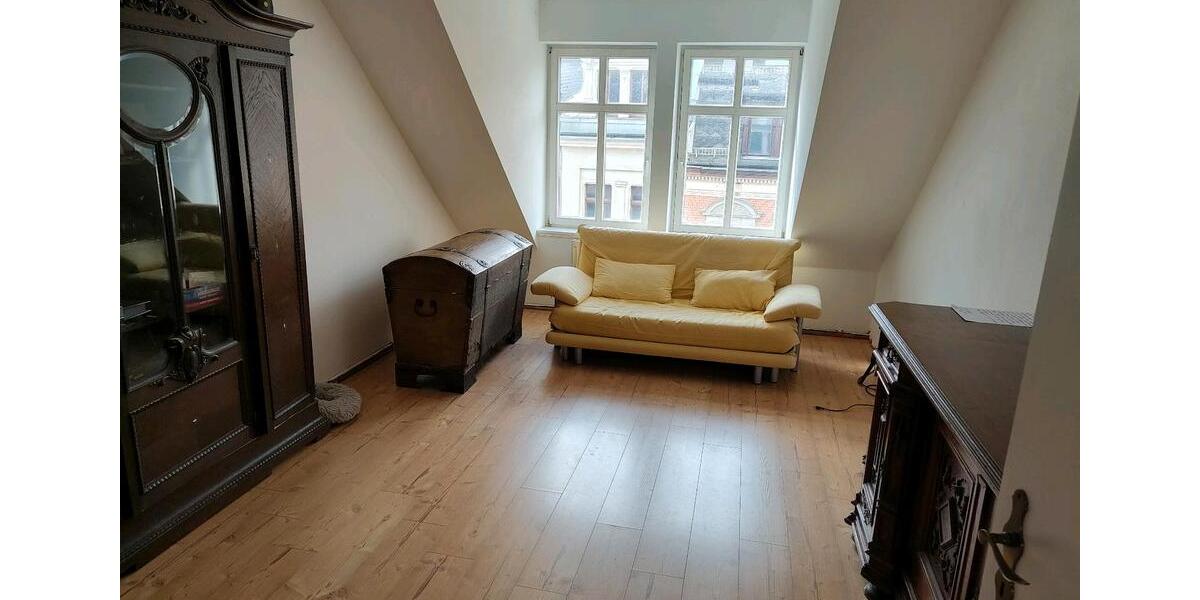 Dachgeschoßwohnung Leipzig Mitte - 1 Zimmer, 20 m&sup2;, 100&euro; | Angebot:26036478