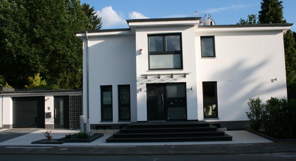 Einfamilienhaus Dreieich - 9 Zimmer, 300 m&sup2;, 4.390&euro; | Angebot:26615670