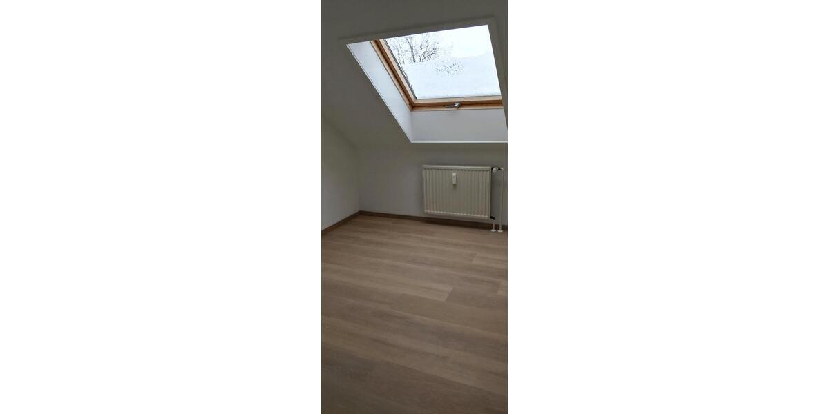 4 Zimmer helle Wohnung 4 zimmer