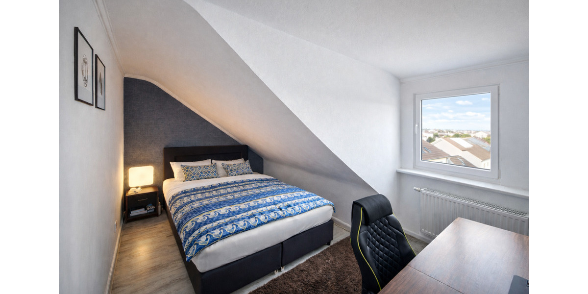 Dachgeschoßwohnung Brühl - 4 Zimmer, 75 m&sup2;, 1.400&euro; | Angebot:24966174