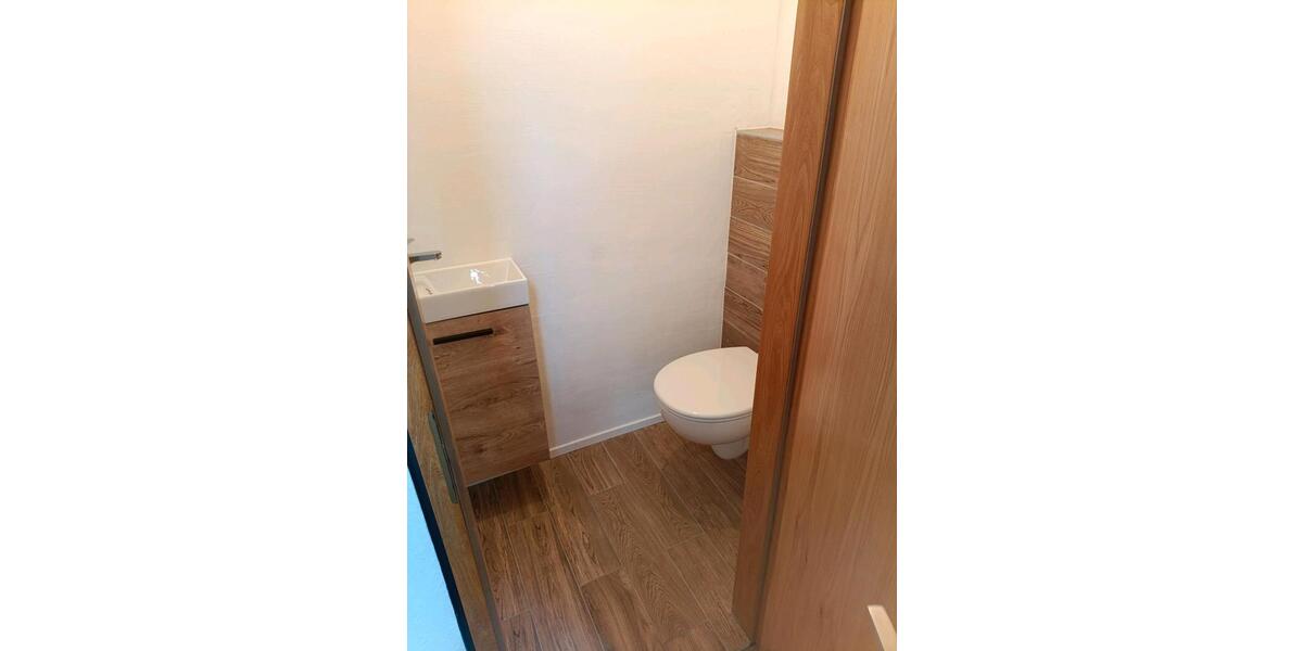 Etagenwohnung Wasserlosen - 3 Zimmer, 125 m&sup2;, 800&euro; | Angebot:26528760