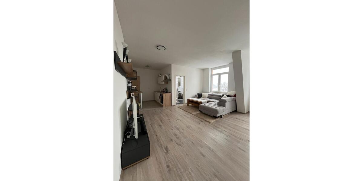 Etagenwohnung Neuhaus am Rennweg - 3 Zimmer, 78 m&sup2;, 890&euro; | Angebot:24727404