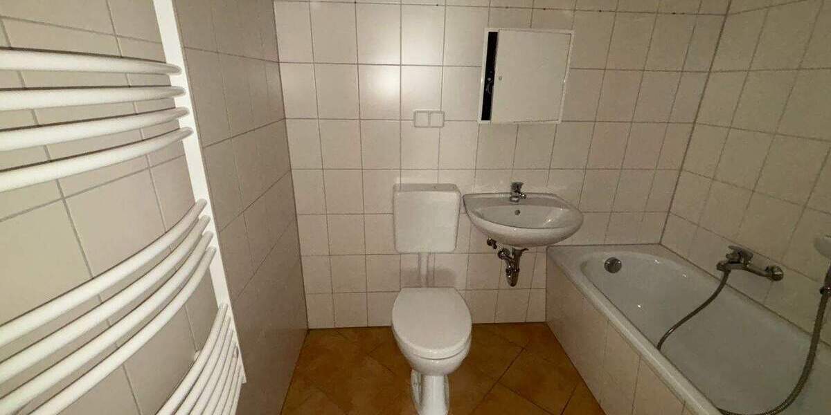 Etagenwohnung Görlitz Königshufen - 3 Zimmer, 70 m&sup2;, 405&euro; | Angebot:26741640