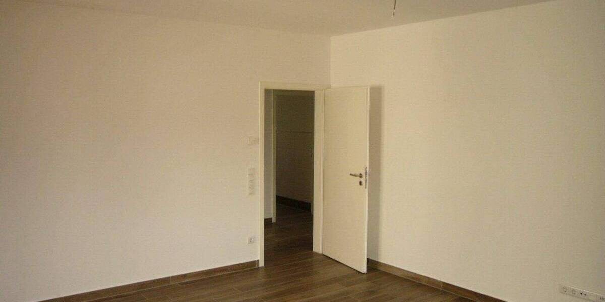 Etagenwohnung Stralsund Tribseer - 3 Zimmer, 90 m&sup2;, 1.170&euro; | Angebot:26885962