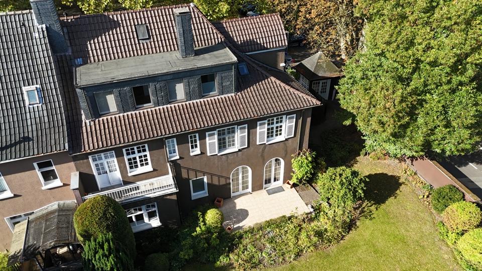 Villa Gelsenkirchen Buer - 12 Zimmer, 310 m&sup2;, 3.200&euro; | Angebot:22985202