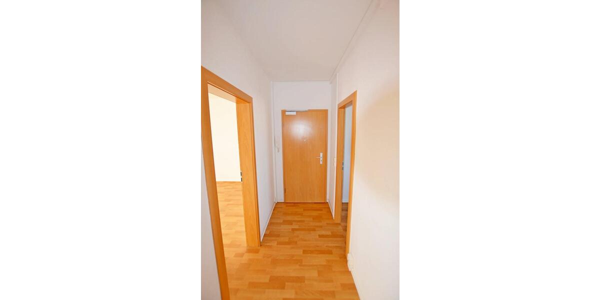 Etagenwohnung Sangerhausen - 3 Zimmer, 61 m&sup2;, 366&euro; | Angebot:26381092