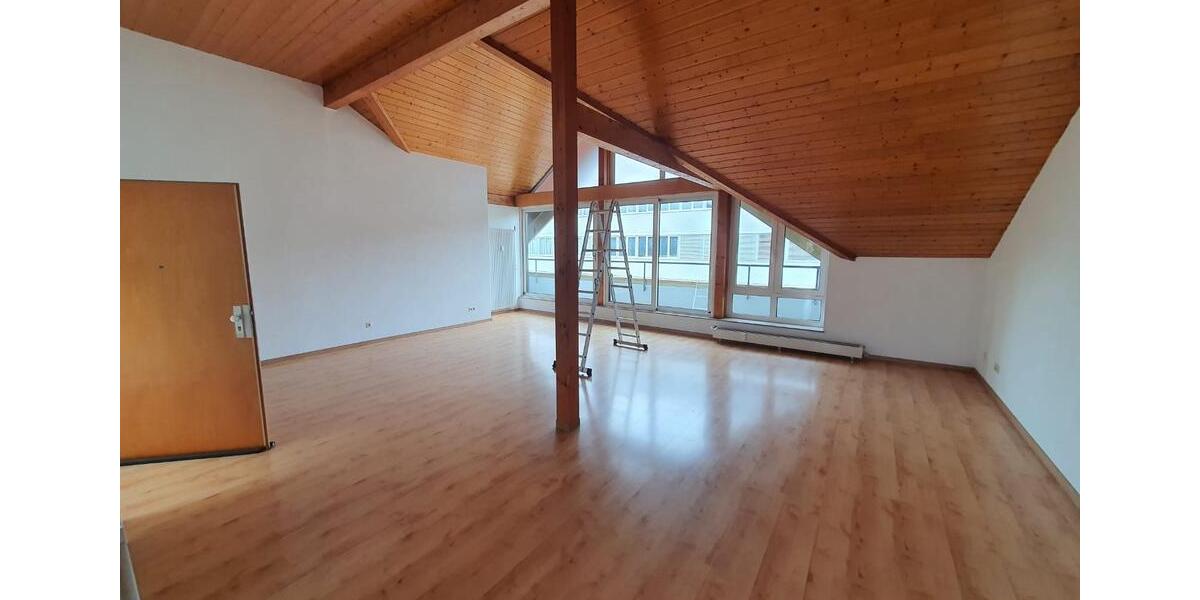 Dachgeschoßwohnung Pforzheim Dillweißenstein - 3 Zimmer, 93 m&sup2;, 840&euro; | Angebot:26630903