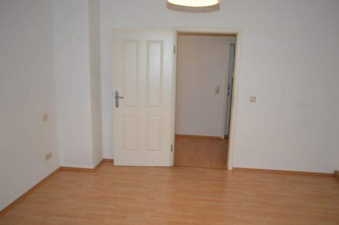 Etagenwohnung Kitzingen - 3 Zimmer, 109 m&sup2;, 895&euro; | Angebot:25770532