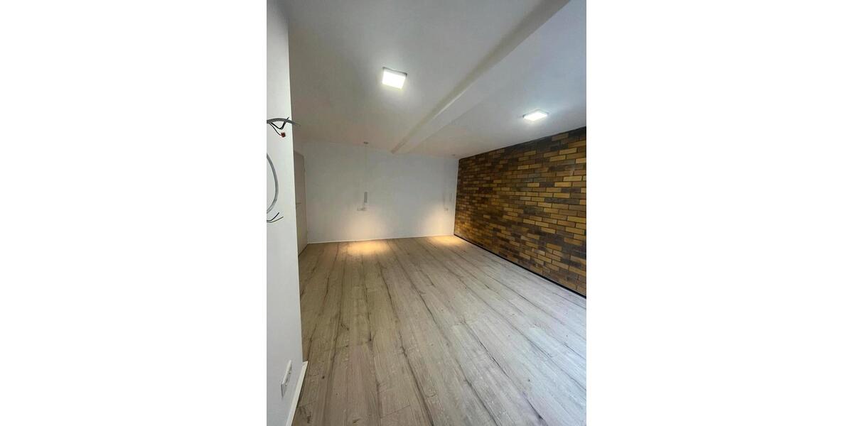 Erdgeschoßwohnung Neuhaus an der Pegnitz - 2.5 Zimmer, 85 m&sup2;, 750&euro; | Angebot:26485682